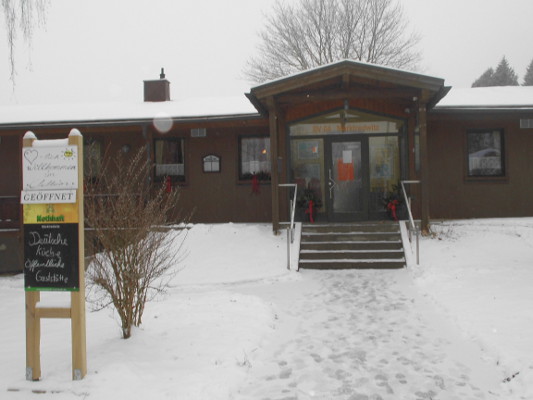 [vereinslokal/vorne_winter.JPG]